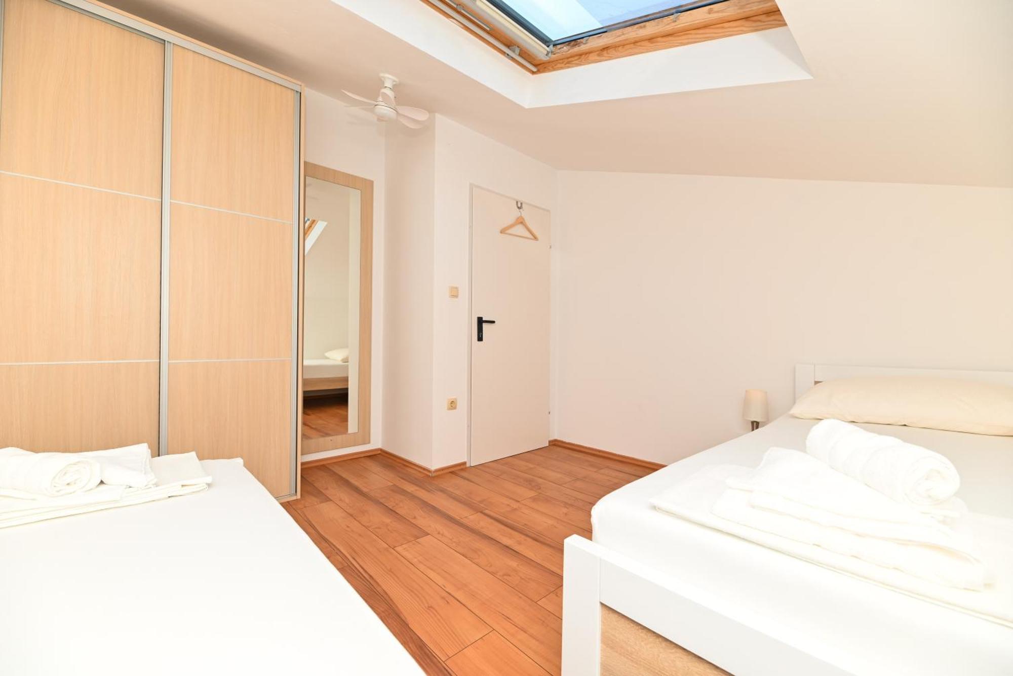 Apartments Bluesky Trogir Ngoại thất bức ảnh